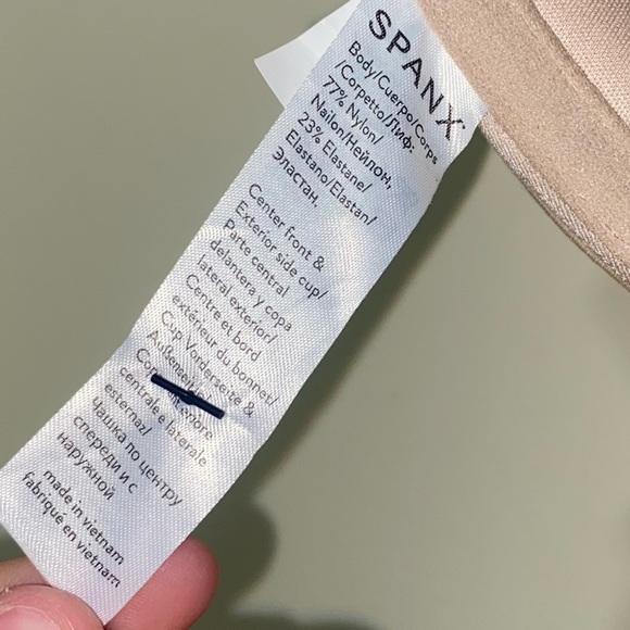 Women’s Spanx brand Pillow  Cup style Nude colour Bra with adjustable straps 36C - Picture 7 of 16